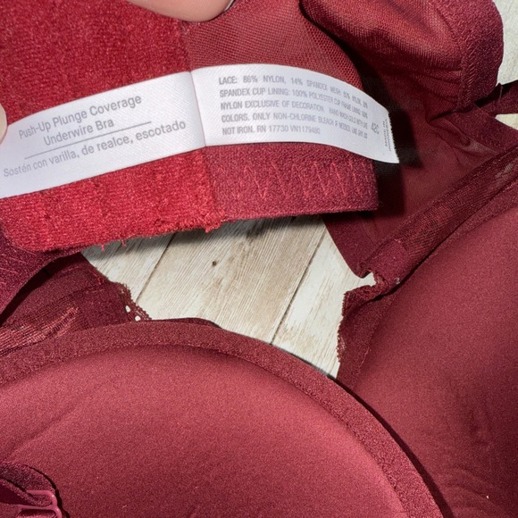 Auden Women's Size 42C Red Sublime Lace Push-Up Plunge Underwire Bra - Picture 3 of 3